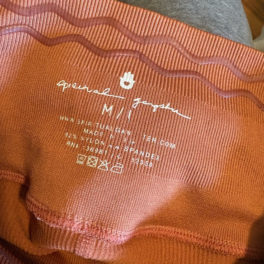Spiritual Gangster ribbed Leggings -‎ Rust M/L (0476) - Picture 3 of 5